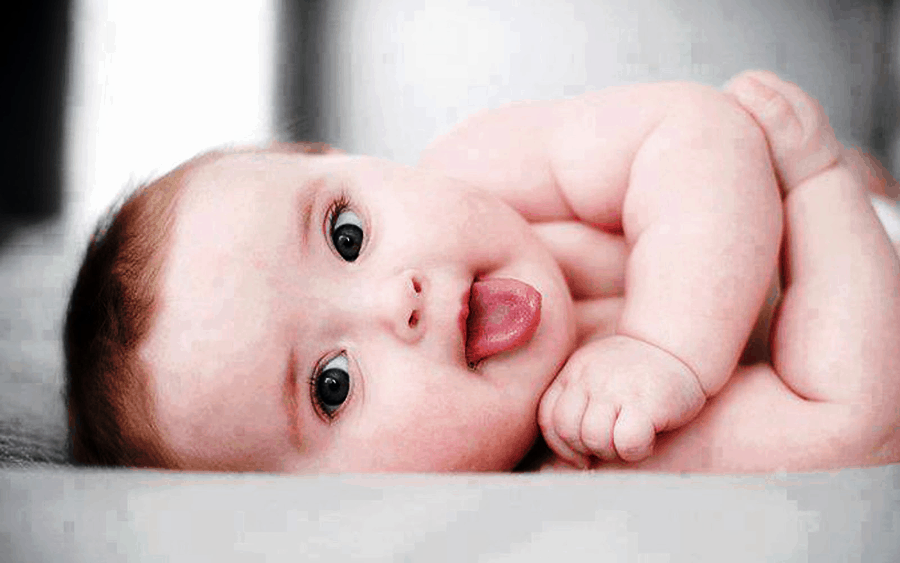 Nằm mơ thấy em bé đánh con gì và mang điềm báo gì?