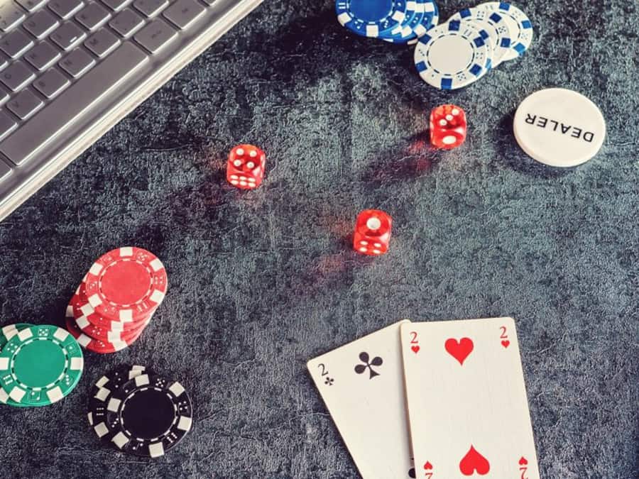 Tổng hợp các mặt lợi và hại mà trò chơi Blackjack dành cho bạn