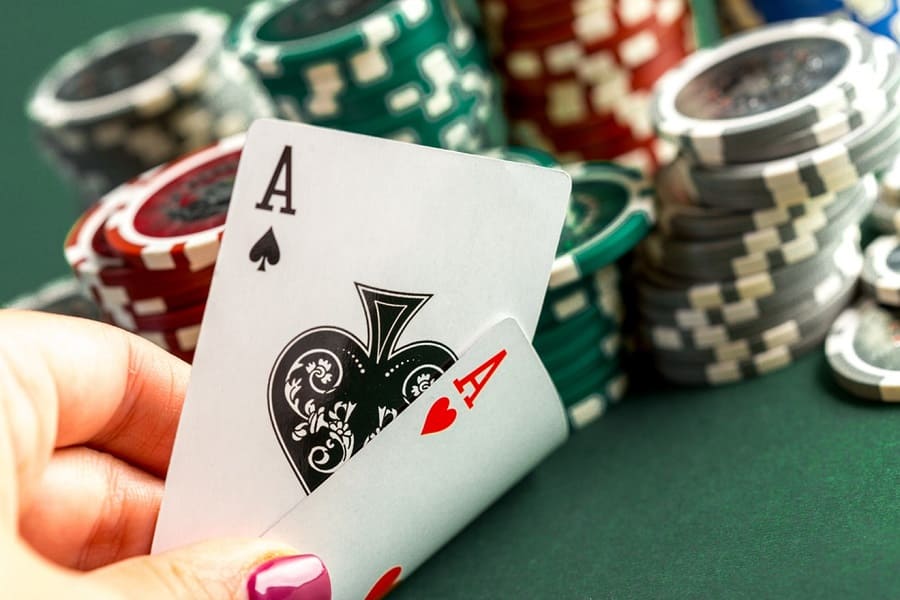 Lý do mà các bạn chơi bài chọn chơi Blackjack online?