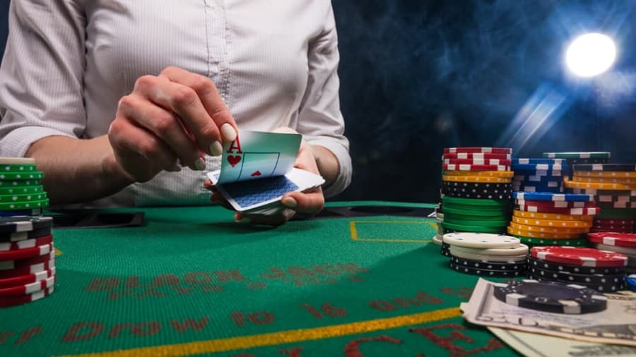 Poker và các chiến thuật mà chắc chắn ai cũng phải biết đến nó?